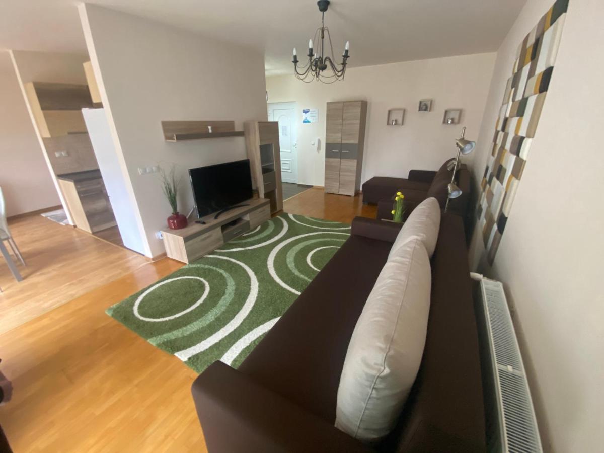 Thermal Lux Apartman Hajdúszoboszló Exterior foto